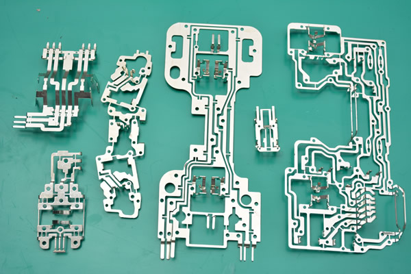 auto connector terminal