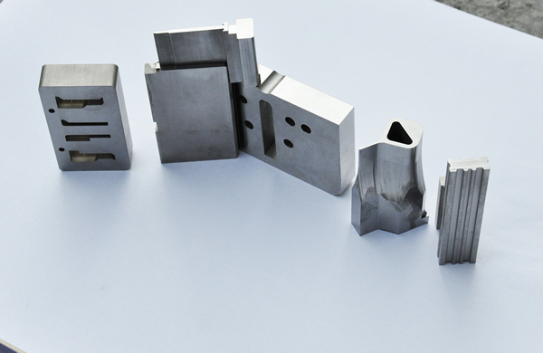 wire cutting part